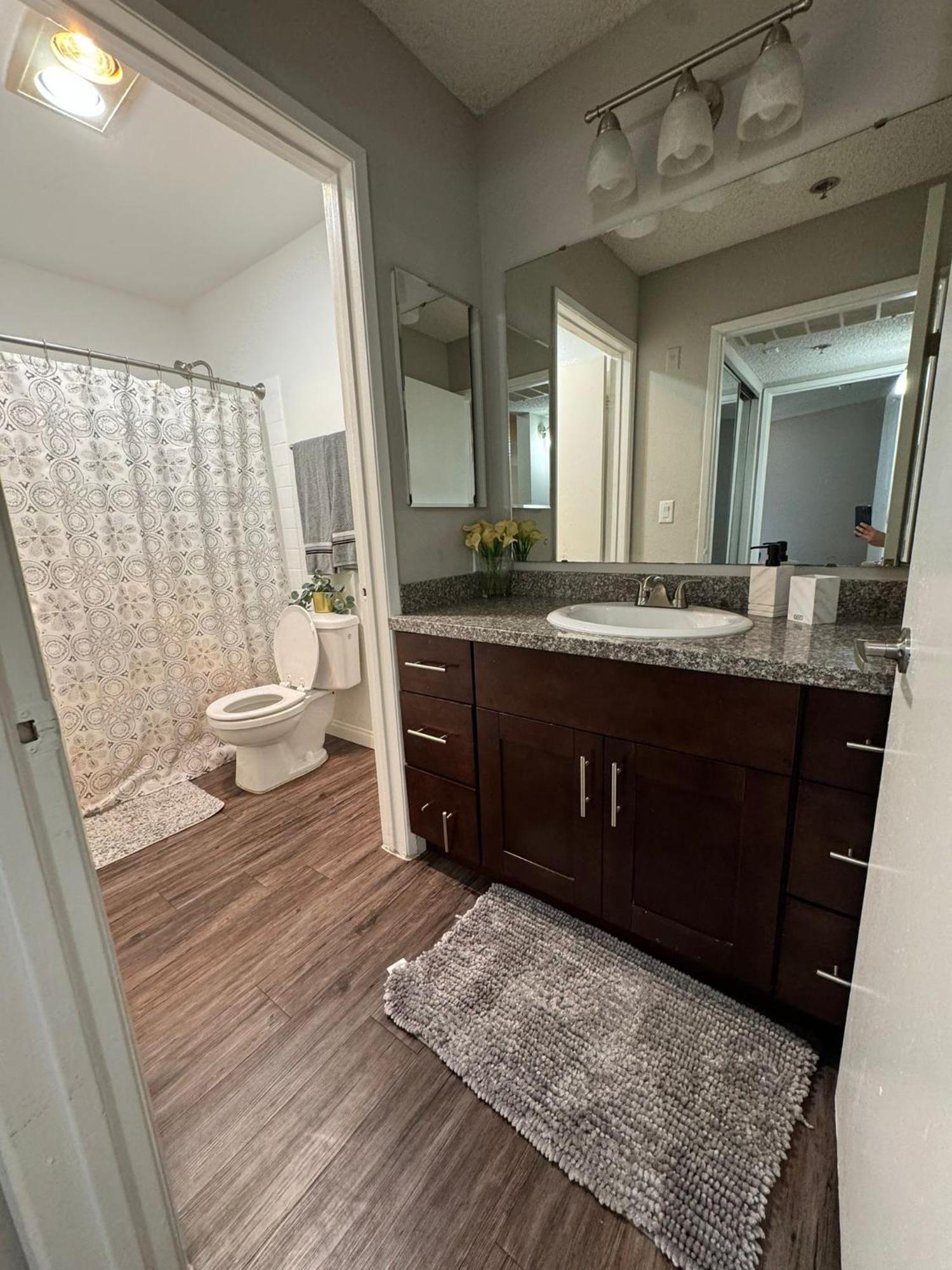 Incredible Two Bedroom Hollywood Apartments Free Parking Los Angeles Exterior foto